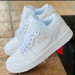 کتانی نایکی اورجینال مدل Nike Air Jordan 1 Low Triple White